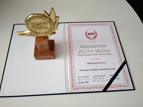 20190344oknoplast Zloty Medal dla okna Lunar
